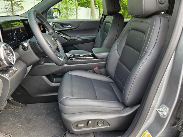 used 2025 Chevrolet Equinox car, priced at $32,291