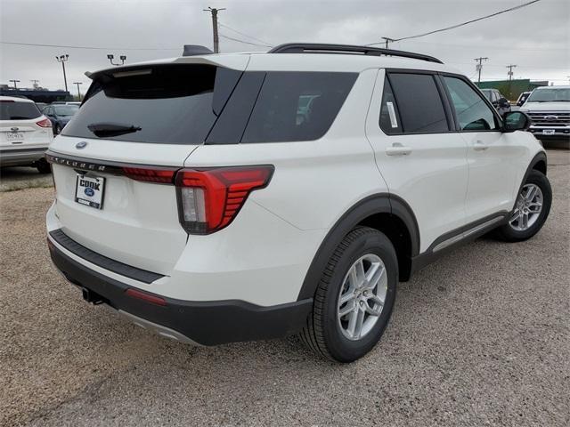 new 2025 Ford Explorer car, priced at $40,677