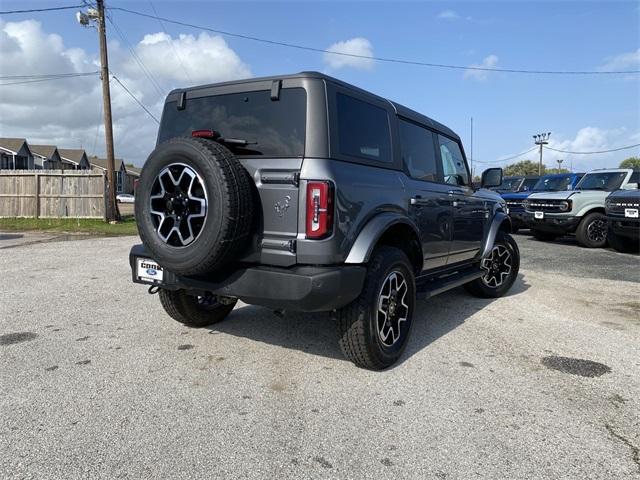 new 2024 Ford Bronco car, priced at $49,778