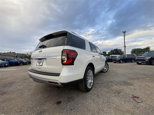 new 2024 Ford Expedition car, priced at $60,106