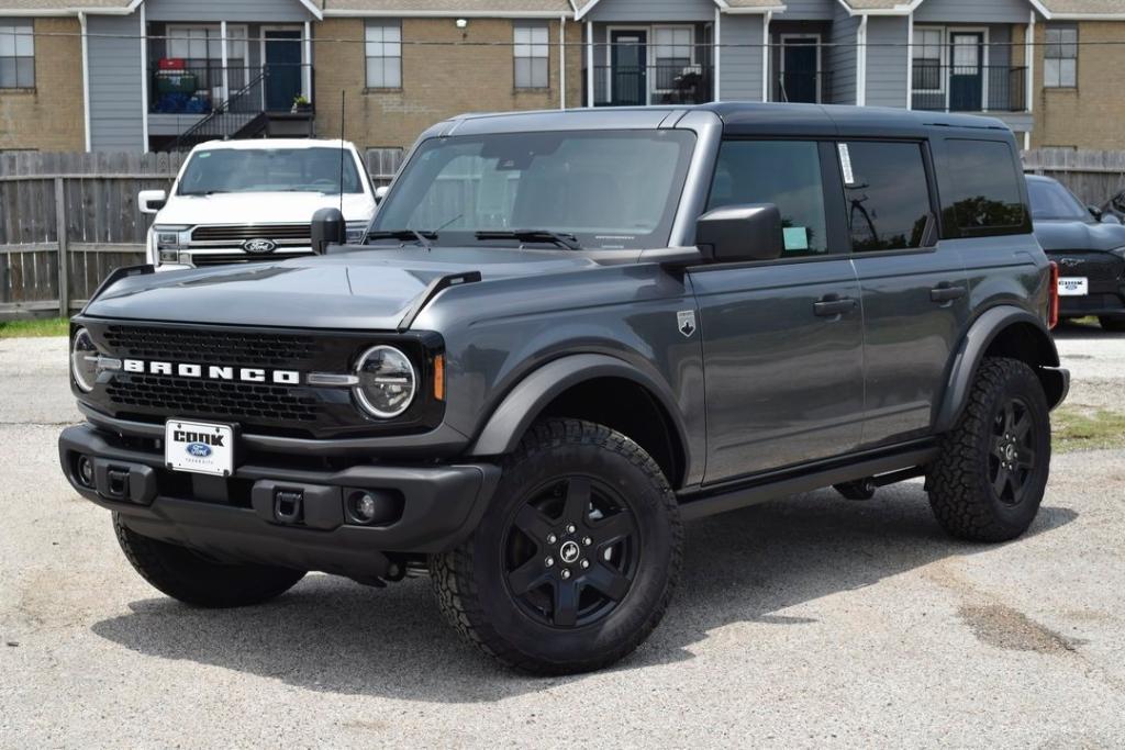 new 2025 Ford Bronco car, priced at $48,640