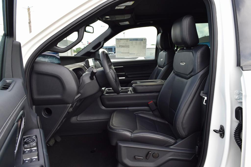 new 2025 Ford Expedition car, priced at $80,339