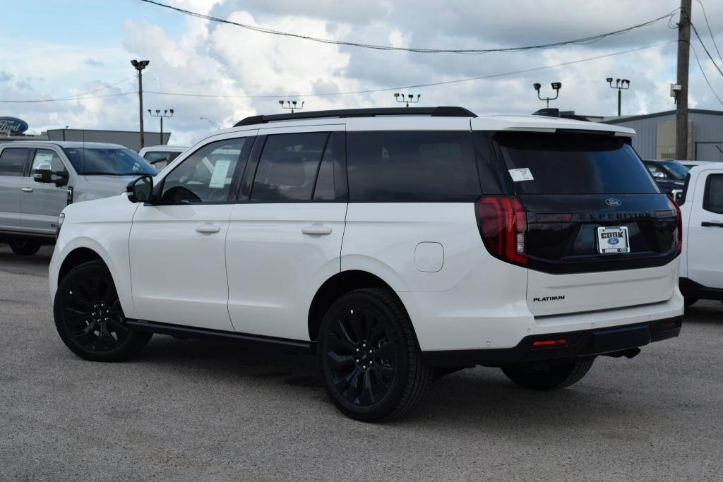 new 2025 Ford Expedition car, priced at $80,339