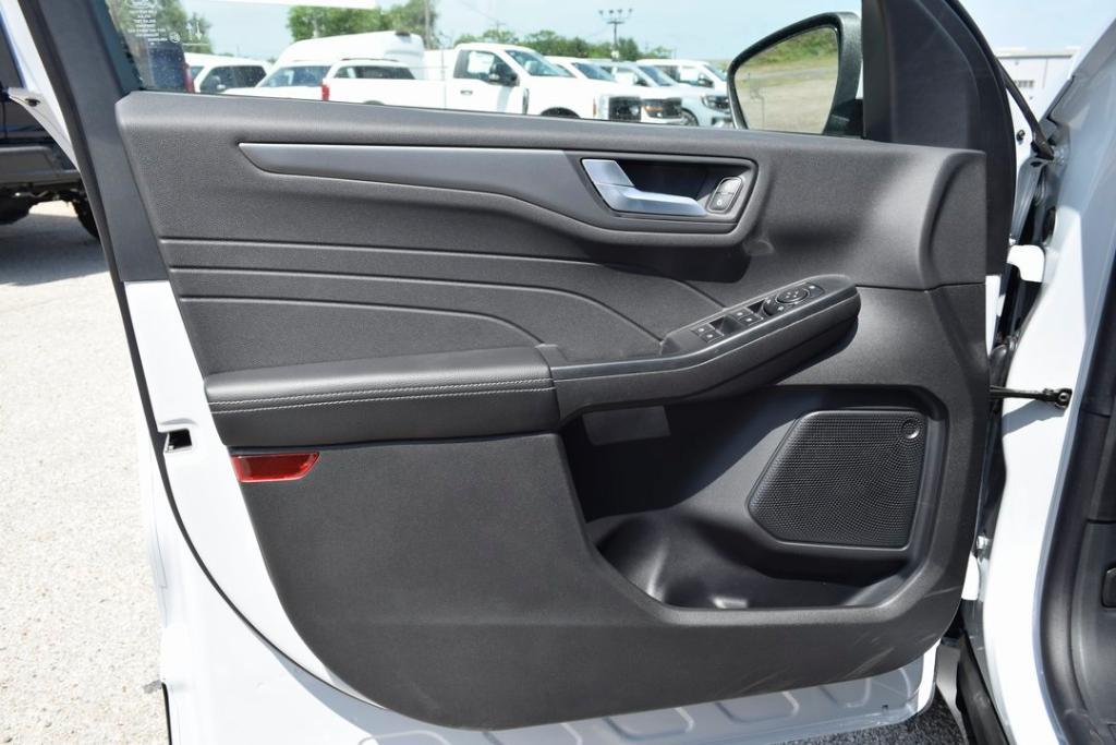 new 2025 Ford Escape car, priced at $32,394