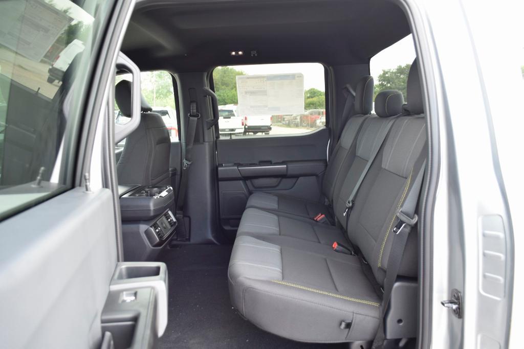 new 2025 Ford F-150 car, priced at $43,586