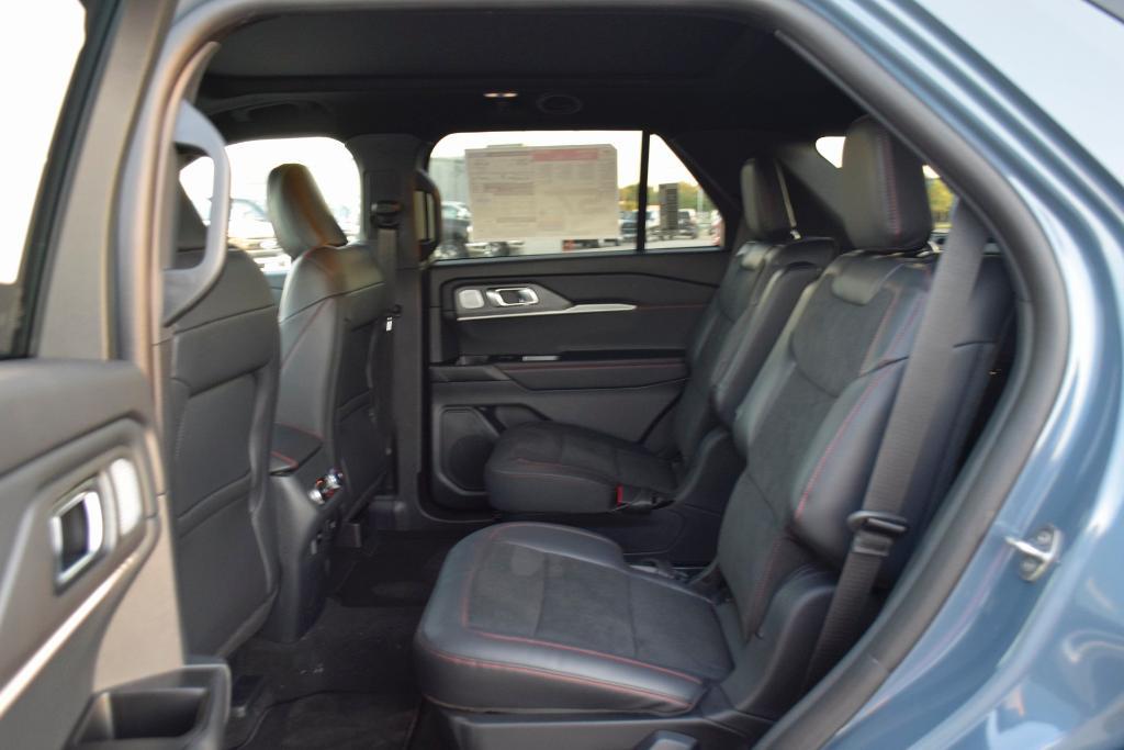 new 2025 Ford Explorer car, priced at $55,243