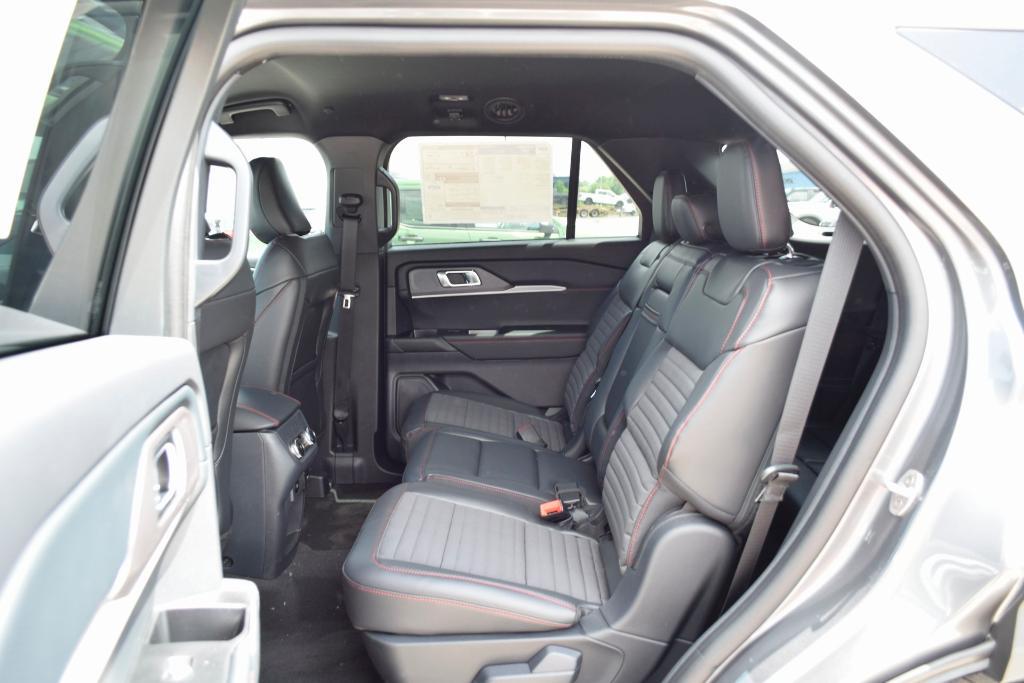 new 2025 Ford Explorer car, priced at $40,603