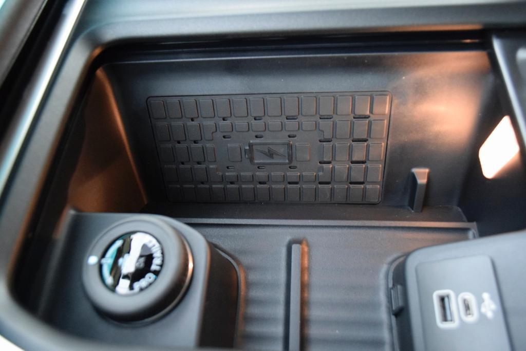 new 2025 Ford Expedition car, priced at $75,059