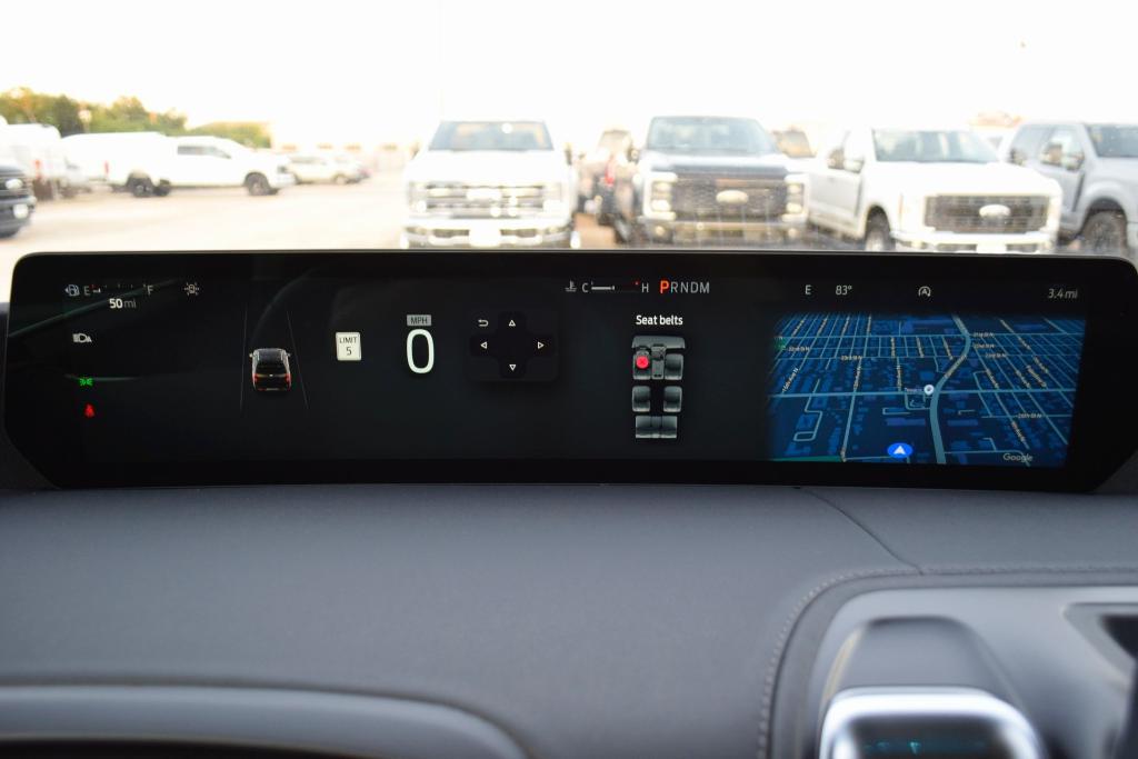 new 2025 Ford Expedition car, priced at $75,059