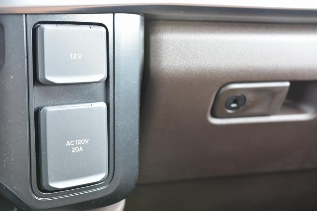 new 2025 Ford F-250 car, priced at $88,269