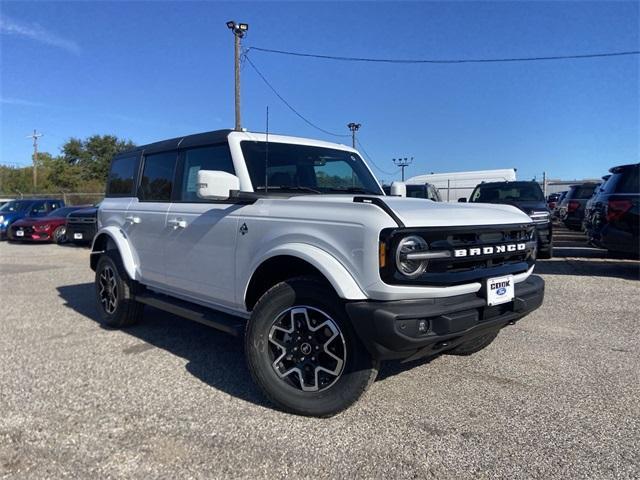 new 2024 Ford Bronco car, priced at $50,883