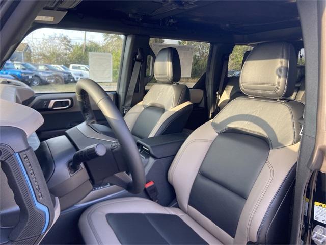 new 2024 Ford Bronco car, priced at $59,813