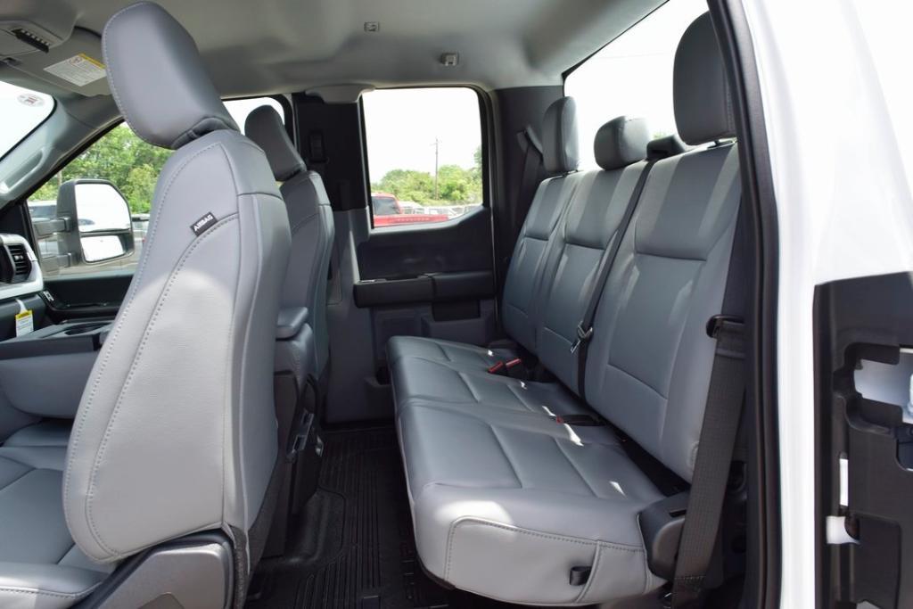 new 2025 Ford F-250 car, priced at $58,815