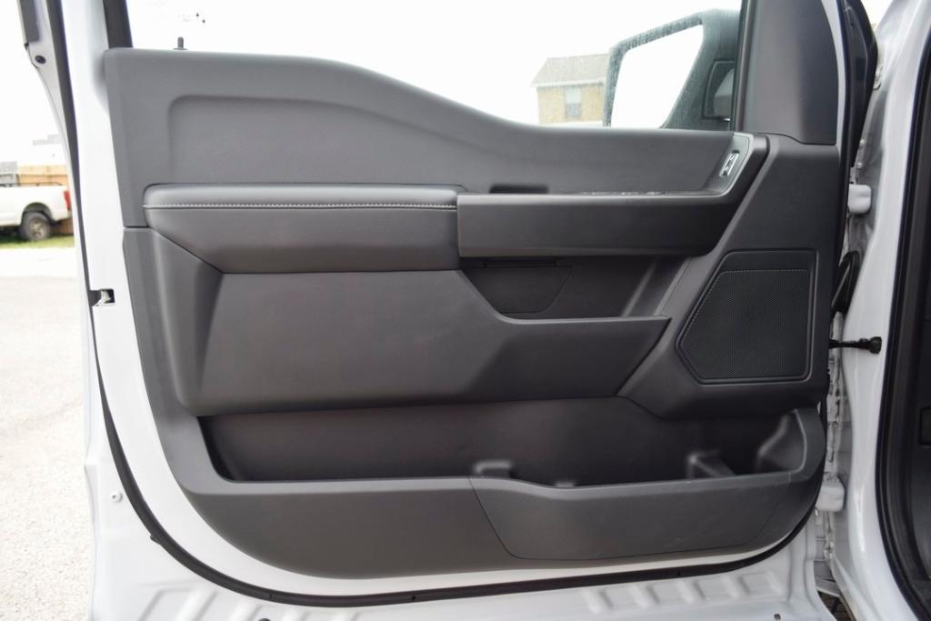 new 2025 Ford F-150 car, priced at $39,684