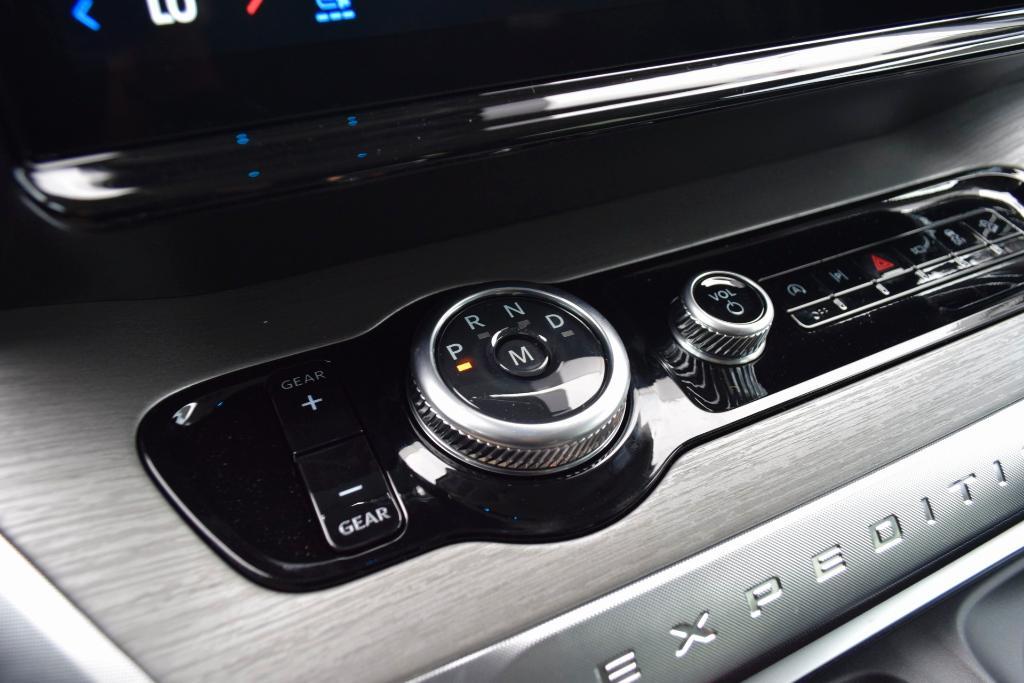new 2025 Ford Expedition Max car, priced at $83,750