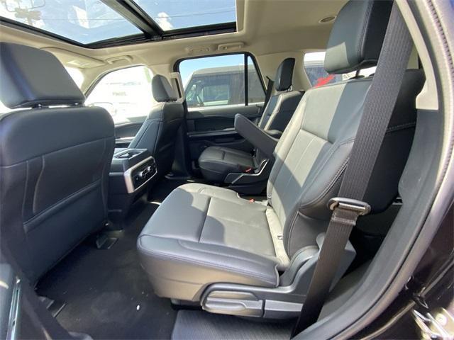 new 2024 Ford Expedition car, priced at $53,240