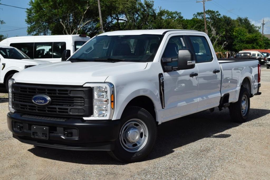 new 2025 Ford F-250 car, priced at $47,195