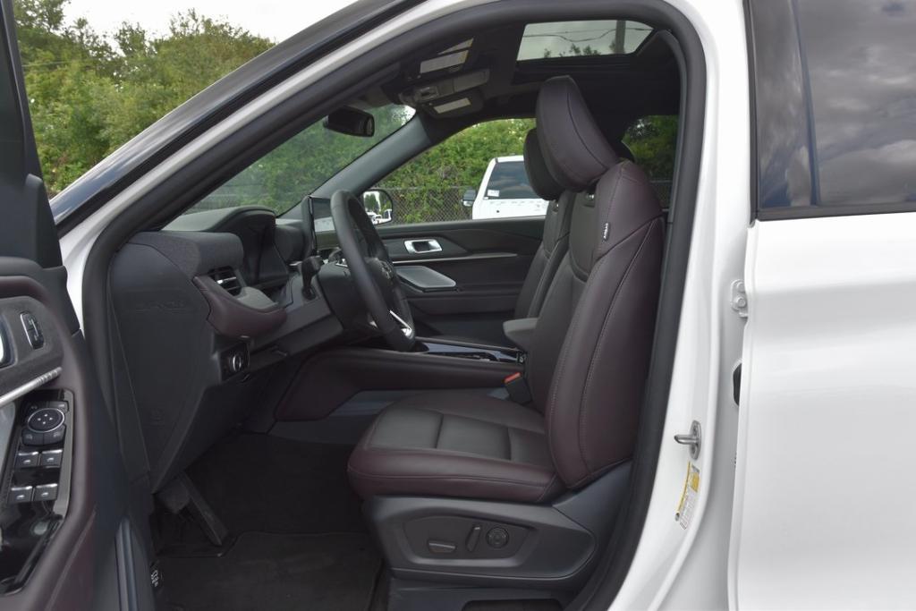 new 2025 Ford Explorer car, priced at $50,815