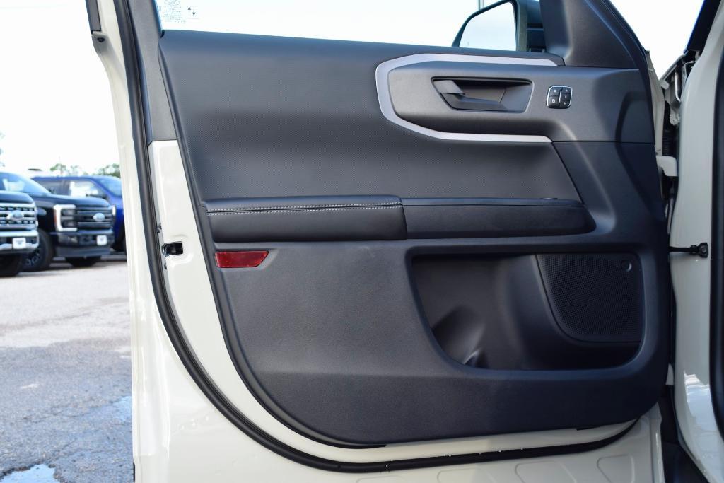 new 2025 Ford Bronco Sport car, priced at $33,267