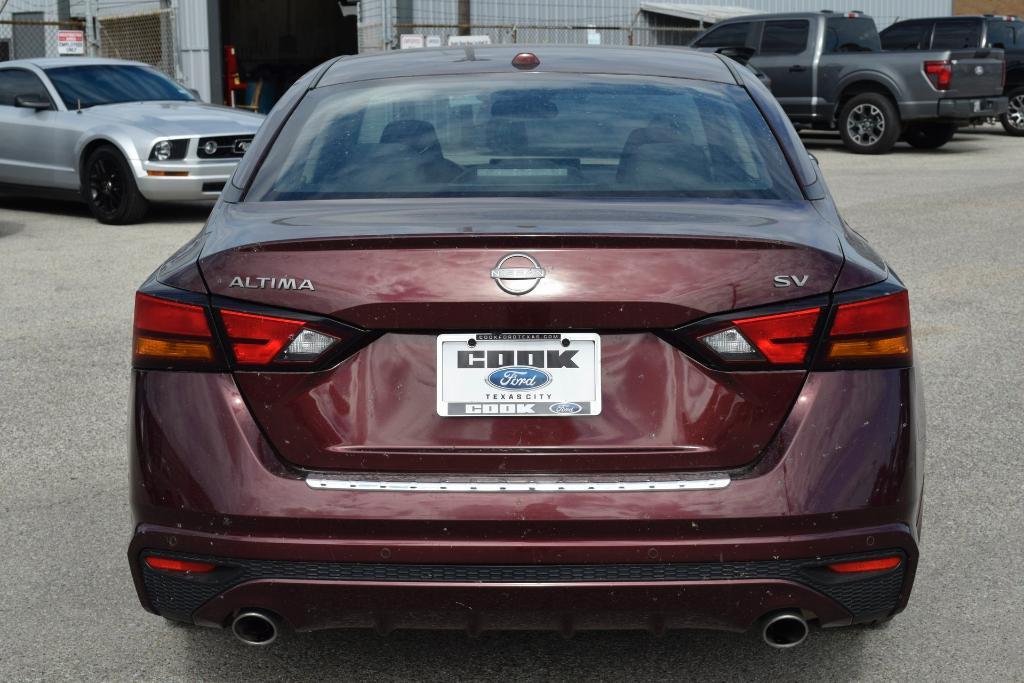 used 2023 Nissan Altima car, priced at $18,489
