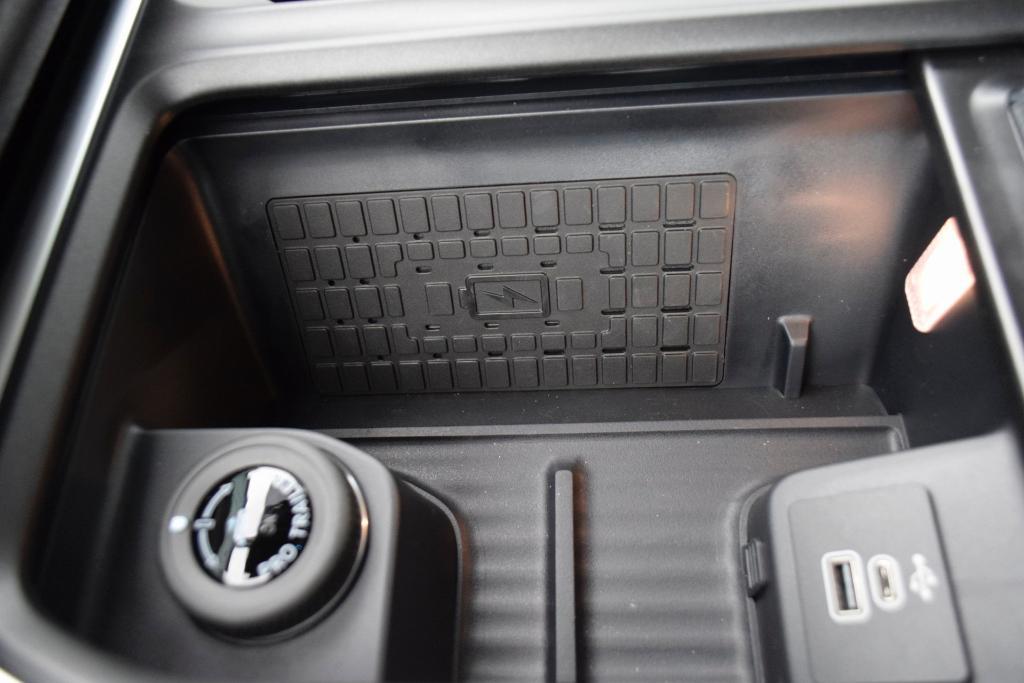 new 2025 Ford Expedition car, priced at $75,435