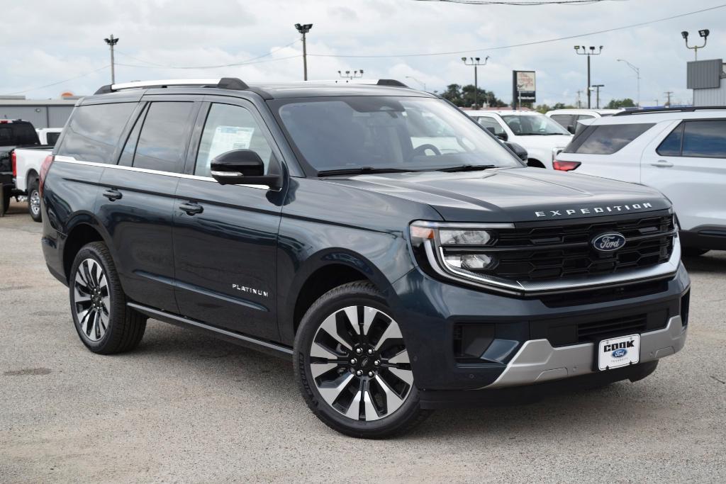 new 2025 Ford Expedition car, priced at $75,435