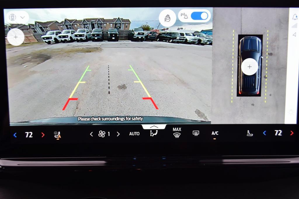 new 2025 Ford Expedition car, priced at $75,435