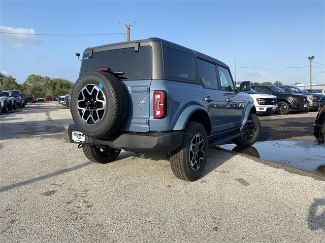 new 2024 Ford Bronco car, priced at $50,683