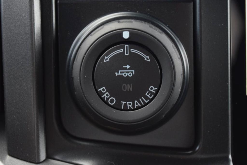 new 2025 Ford F-150 car, priced at $47,212