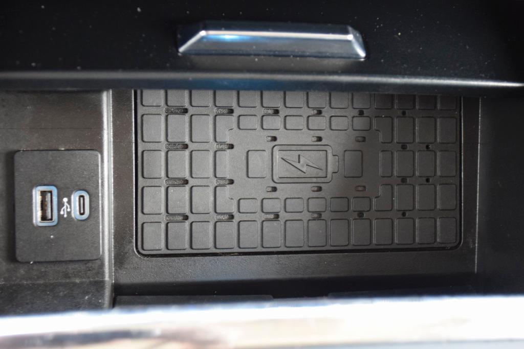 used 2024 Ford Expedition car, priced at $38,789