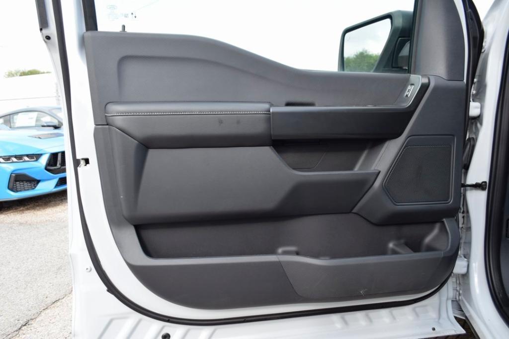 new 2025 Ford F-150 car, priced at $39,200