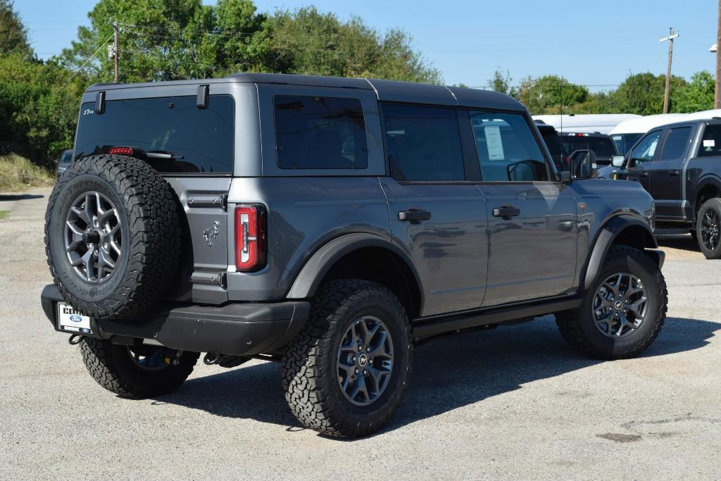 new 2025 Ford Bronco car, priced at $55,071