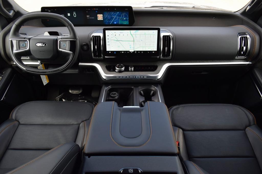 new 2025 Ford Expedition car, priced at $80,678