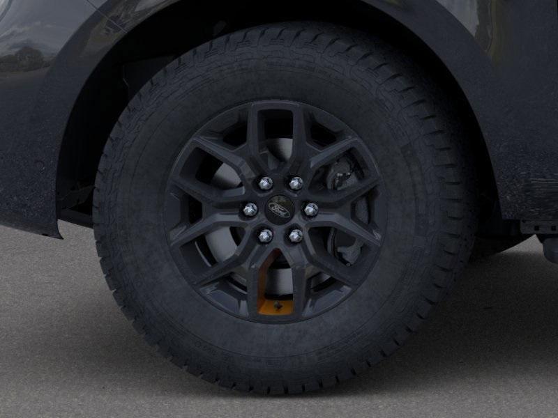 new 2025 Ford Expedition car, priced at $84,040