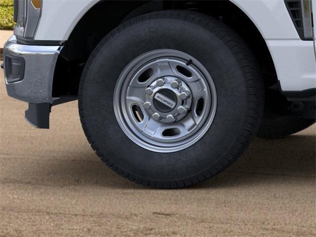 new 2025 Ford F-250 car, priced at $58,429
