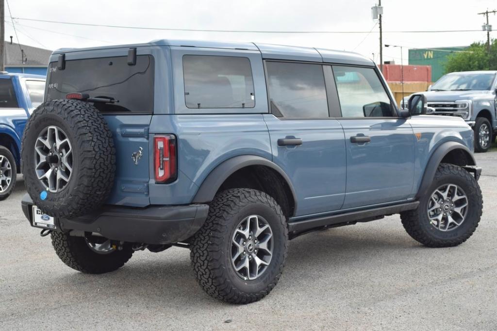 new 2025 Ford Bronco car, priced at $61,957