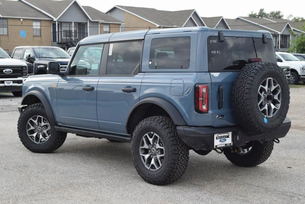 new 2025 Ford Bronco car, priced at $61,957