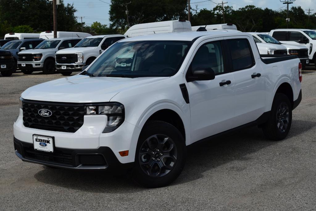 new 2025 Ford Maverick car, priced at $29,995
