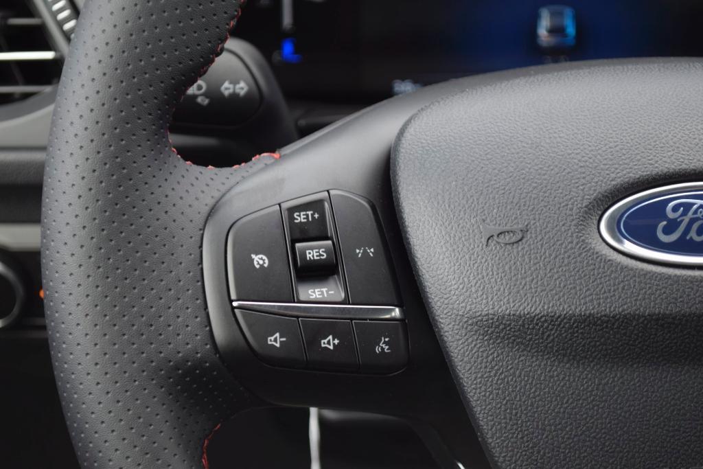 new 2025 Ford Escape car, priced at $27,415