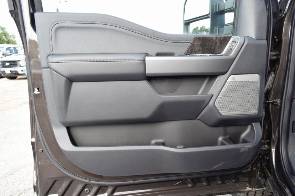 new 2025 Ford F-250 car, priced at $82,170