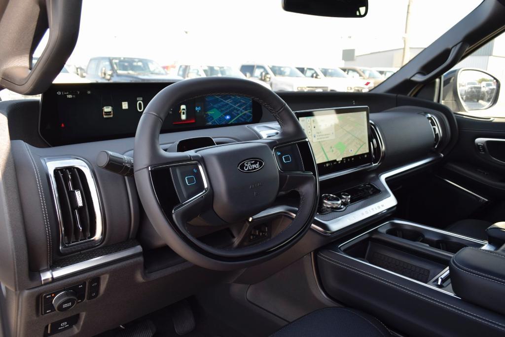 new 2025 Ford Expedition car, priced at $79,604