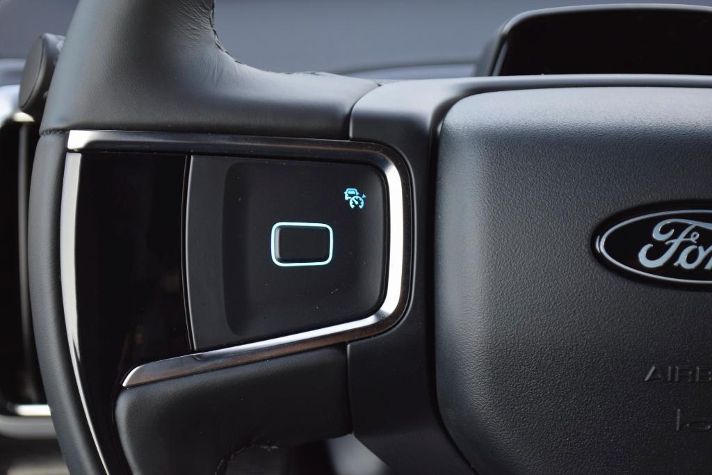 new 2025 Ford Expedition car, priced at $79,604