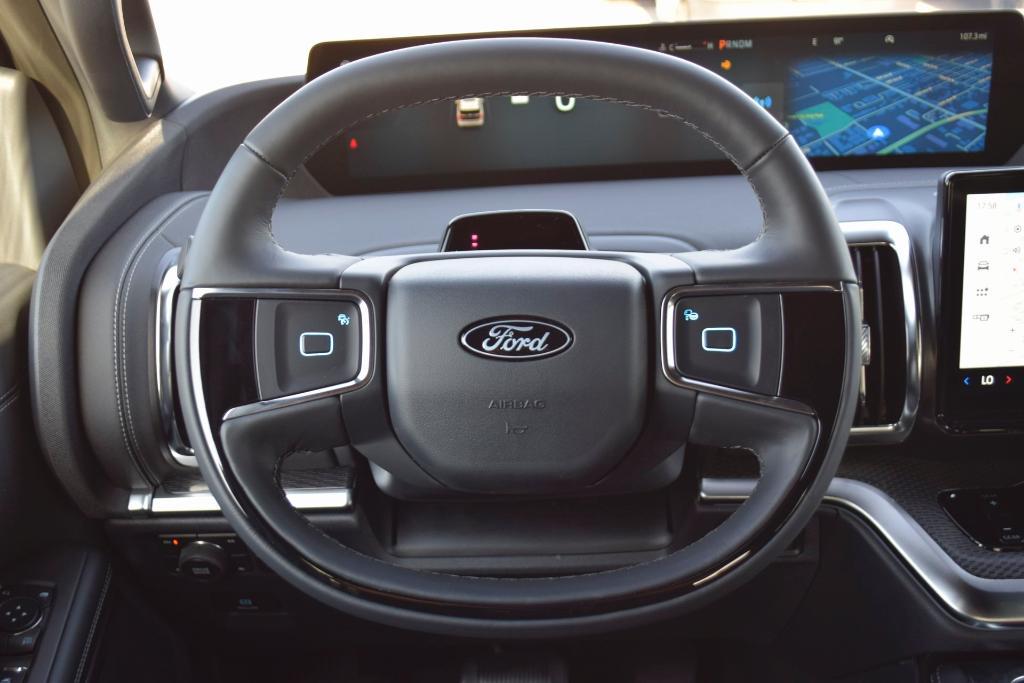 new 2025 Ford Expedition car, priced at $79,604