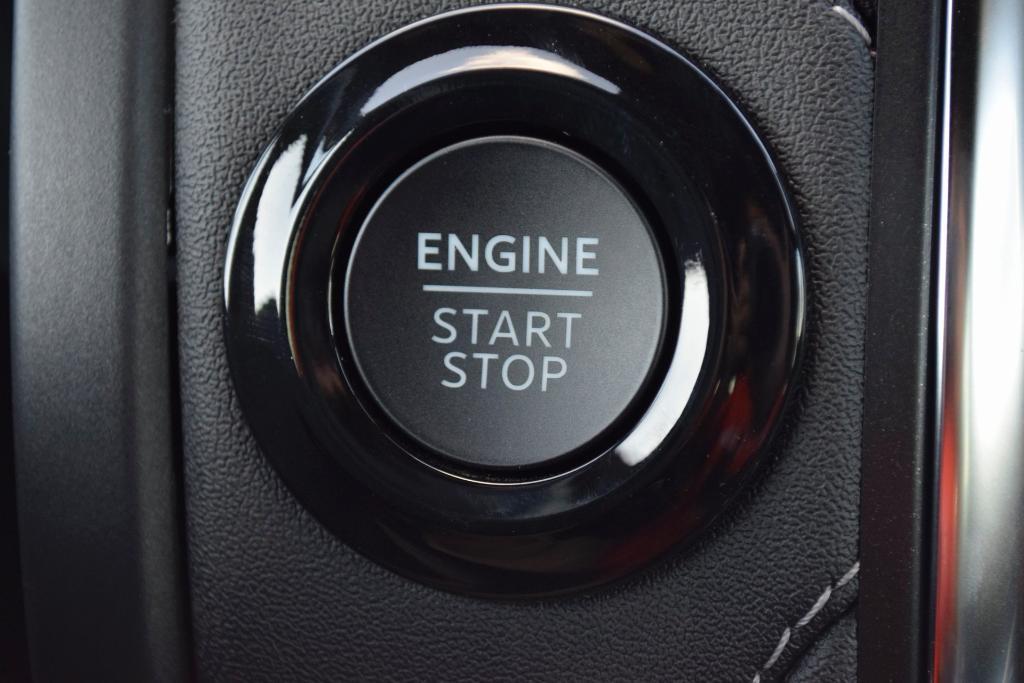 new 2025 Ford Expedition car, priced at $79,604