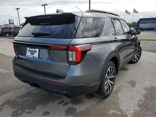 new 2025 Ford Explorer car, priced at $40,460