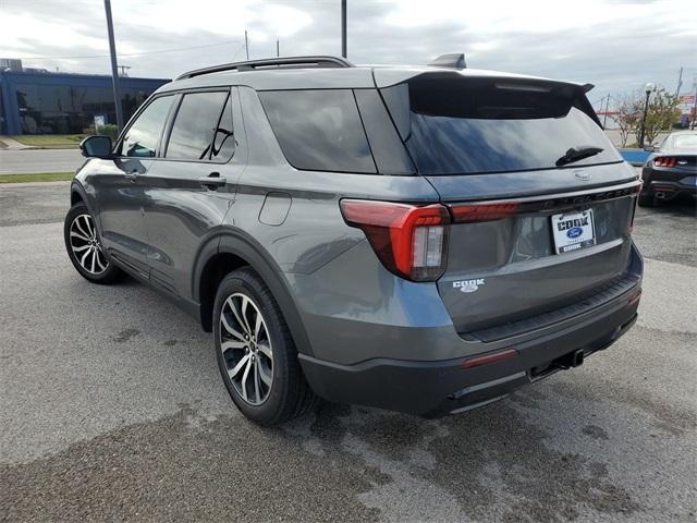 new 2025 Ford Explorer car, priced at $40,460