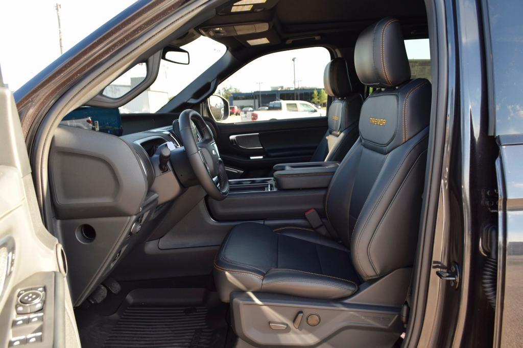 new 2025 Ford Expedition car, priced at $80,842