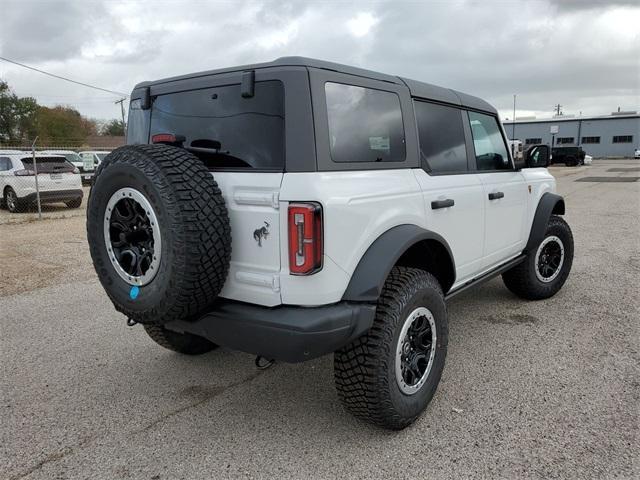 new 2024 Ford Bronco car, priced at $60,627