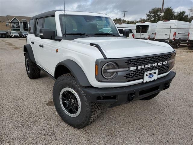 new 2024 Ford Bronco car, priced at $60,627