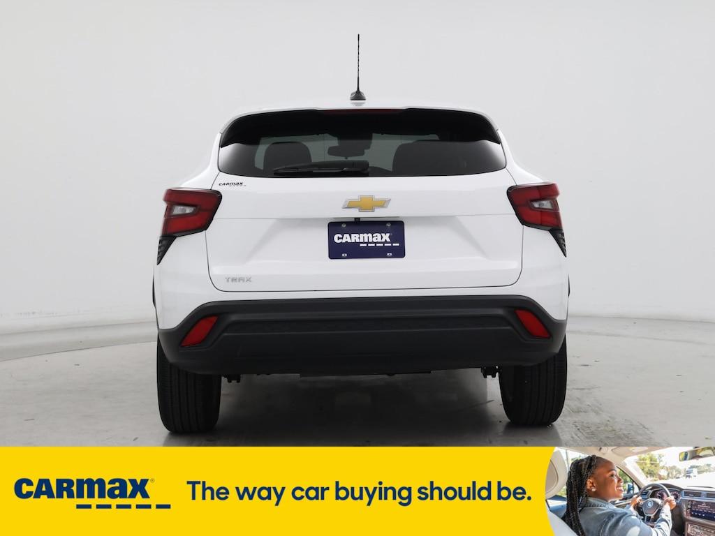 used 2024 Chevrolet Trax car, priced at $22,998